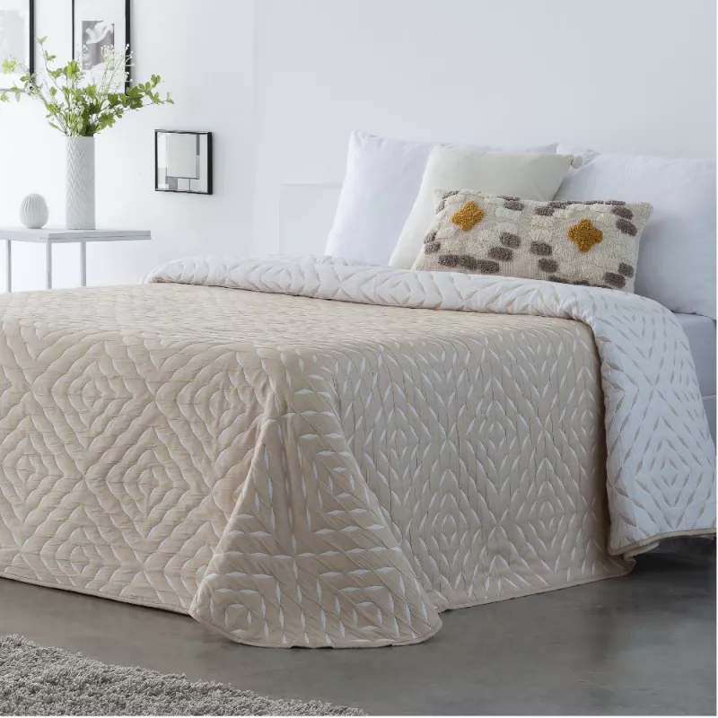 colcha de verano beige