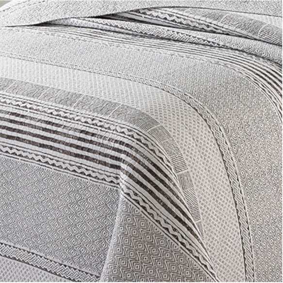 detalle colcha bouti gris